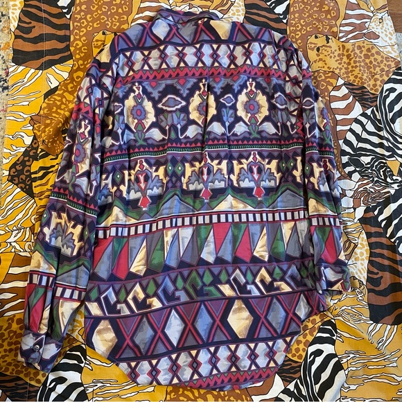 Medium Vintage Lemon Grass long-sleeve button-up shirt. - Picture 2 of 9